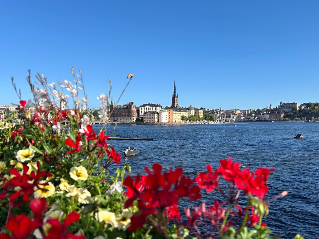 Na sever a ještě&nbsp;dál